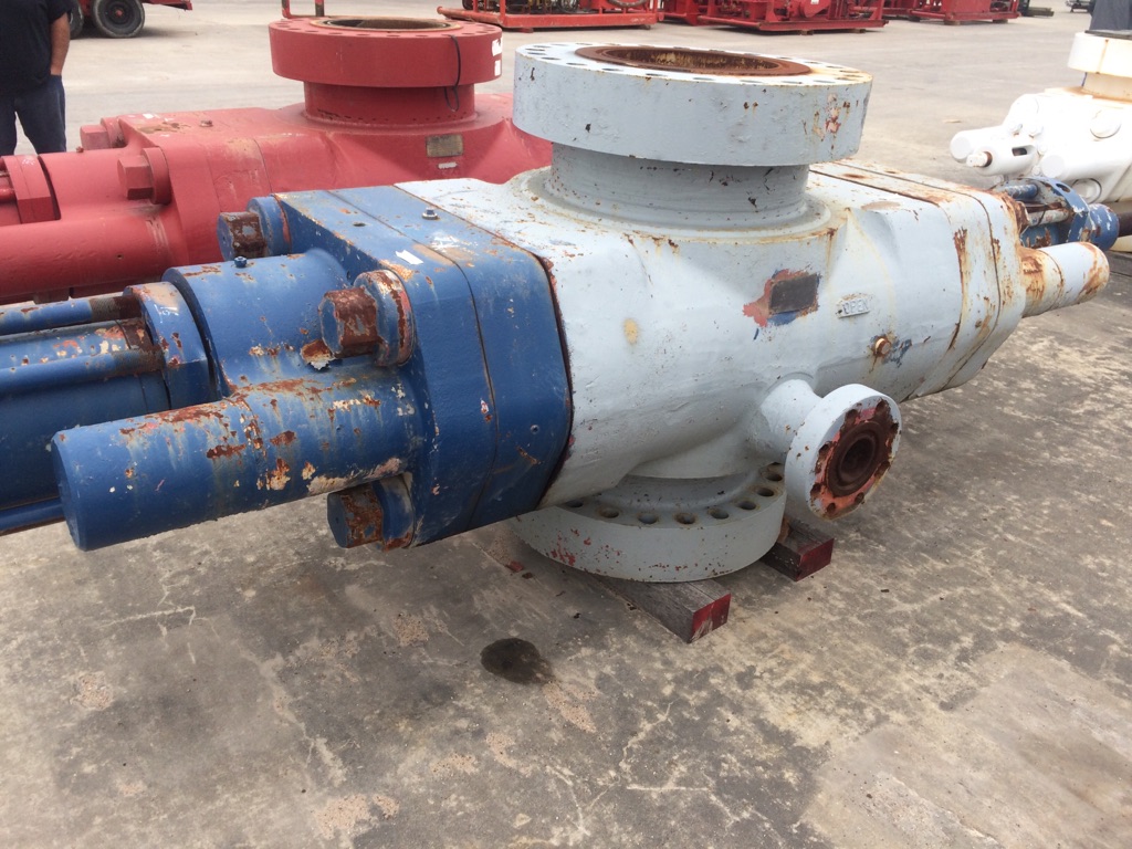 ... Certificate of Test and Hydrostatic (Well Bore & Shell) and Hydraulic (Open and Close) Test Charts, Operations Manual and Parts List